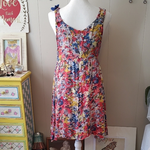 Janet Paris Colorful Rosette Asymmetrical Sundress with Scoop Neck Medium - Picture 3 of 8